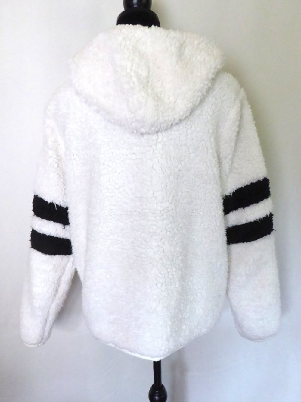 AMERICAN SO SOFTEST SHERPA LONG SLEEVE HOODED FULL ZIP JACKET WHITE BLACK LARGE - Picture 6 of 15